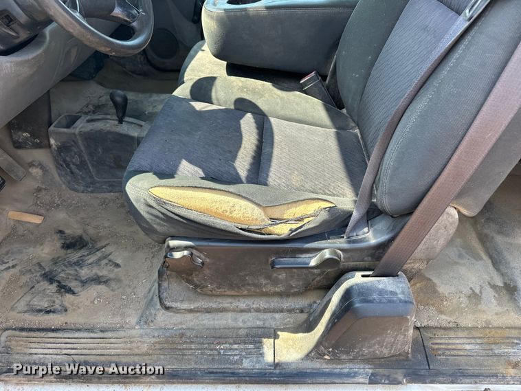 image for item DQ0017 2012 GMC Sierra 1500 Ext. Cab pickup truck