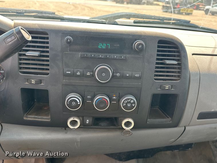 image for item DQ0017 2012 GMC Sierra 1500 Ext. Cab pickup truck