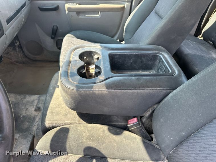 image for item DQ0017 2012 GMC Sierra 1500 Ext. Cab pickup truck