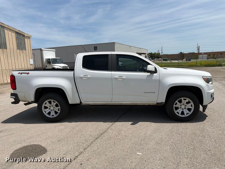 image for item DQ7885 2017 Chevrolet Colorado Crew Cab pickup truck