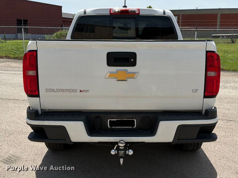 image for item DQ7885 2017 Chevrolet Colorado Crew Cab pickup truck