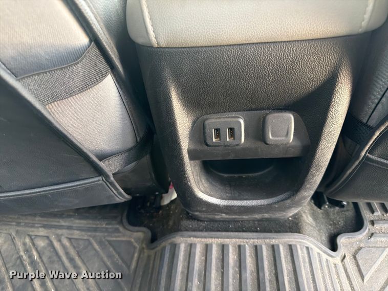 image for item DQ7885 2017 Chevrolet Colorado Crew Cab pickup truck