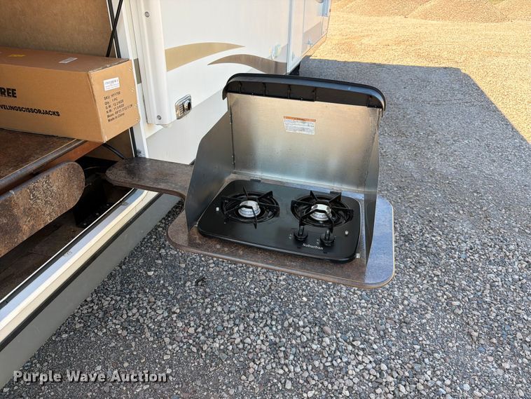 image for item DQ7919 2013 Jayco Jay Feather Ultra Light camper