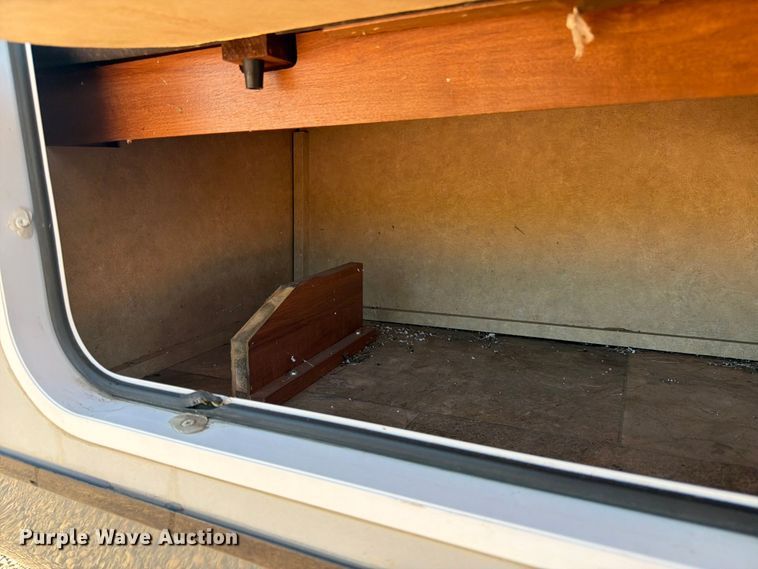 image for item DQ7919 2013 Jayco Jay Feather Ultra Light camper