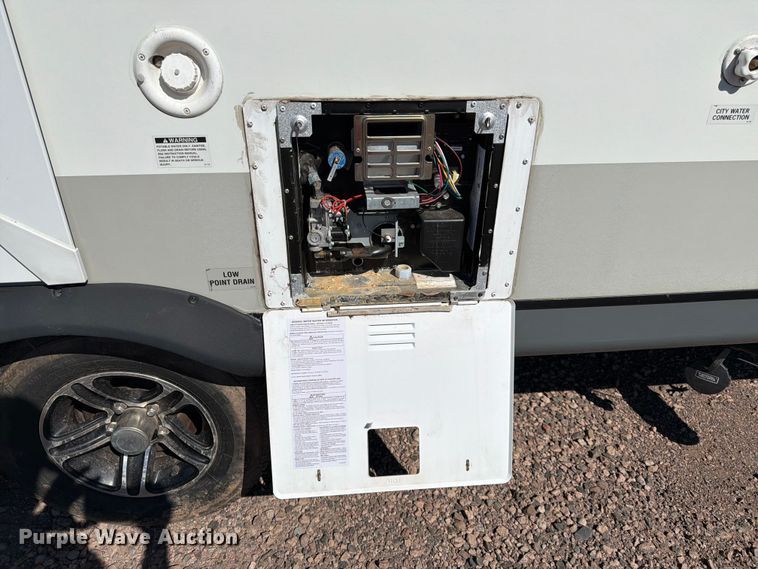 image for item DQ7919 2013 Jayco Jay Feather Ultra Light camper