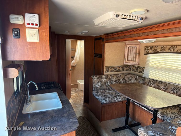 image for item DQ7919 2013 Jayco Jay Feather Ultra Light camper