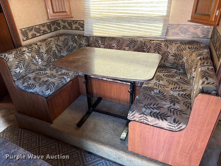 image for item DQ7919 2013 Jayco Jay Feather Ultra Light camper