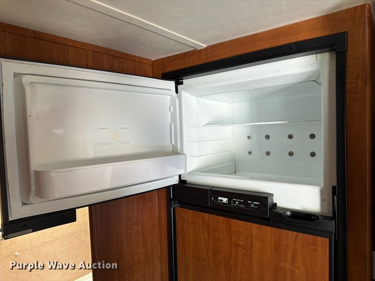 image for item DQ7919 2013 Jayco Jay Feather Ultra Light camper