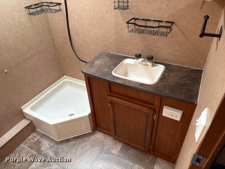 image for item DQ7919 2013 Jayco Jay Feather Ultra Light camper