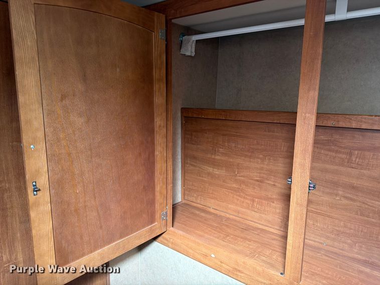 image for item DQ7919 2013 Jayco Jay Feather Ultra Light camper