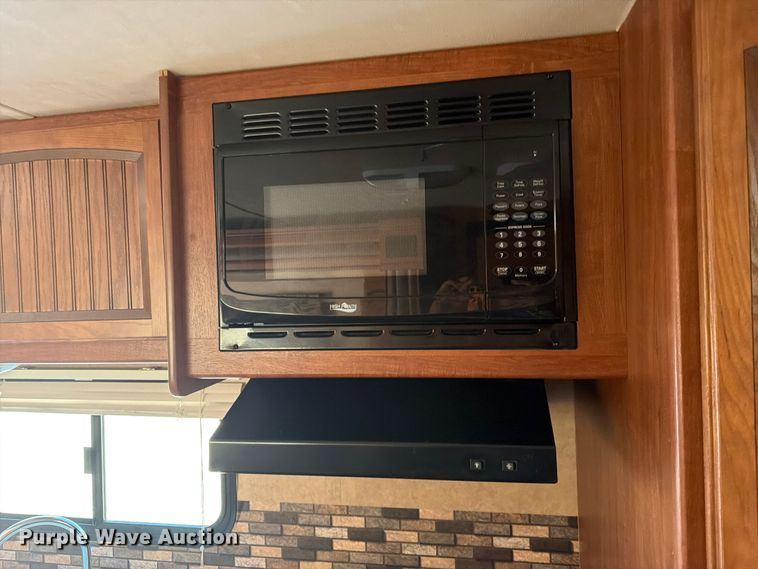 image for item DQ7919 2013 Jayco Jay Feather Ultra Light camper