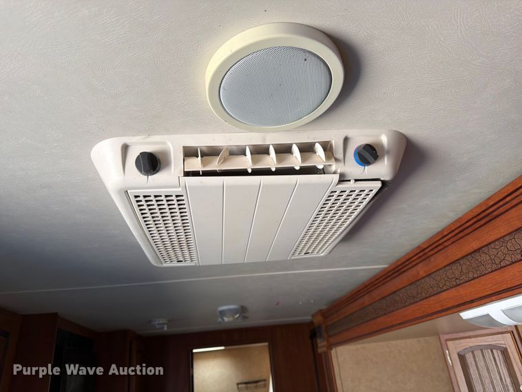 image for item DQ7919 2013 Jayco Jay Feather Ultra Light camper