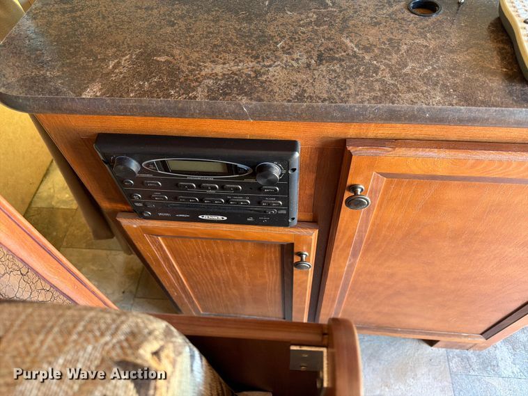 image for item DQ7919 2013 Jayco Jay Feather Ultra Light camper