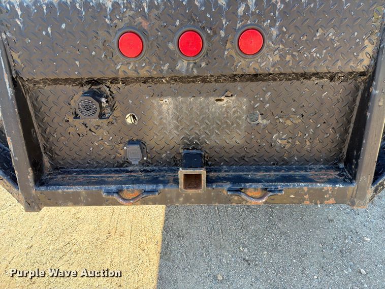 image for item DQ7920 1999 Ford F150 flatbed pickup truck