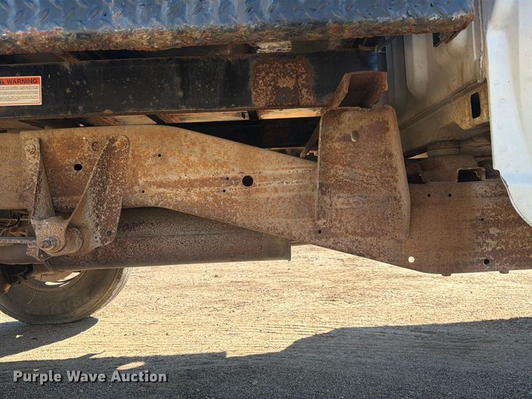 image for item DQ7920 1999 Ford F150 flatbed pickup truck