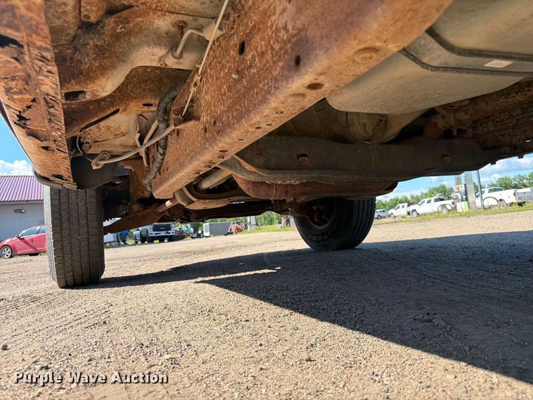 image for item DQ7920 1999 Ford F150 flatbed pickup truck