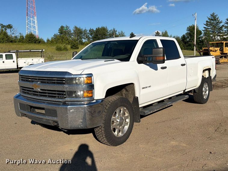 image for item DQ7921 2016 Chevrolet Silverado 3500HD Crew Cab pickup truck