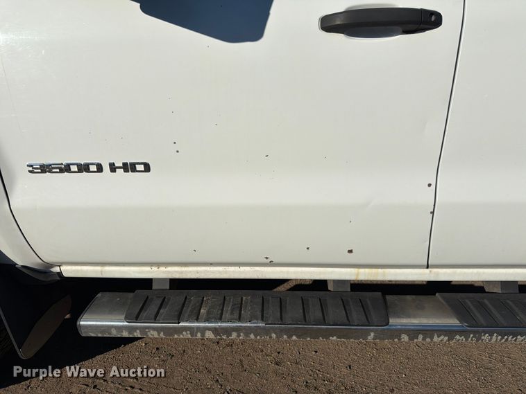 image for item DQ7921 2016 Chevrolet Silverado 3500HD Crew Cab pickup truck
