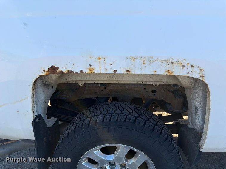 image for item DQ7921 2016 Chevrolet Silverado 3500HD Crew Cab pickup truck