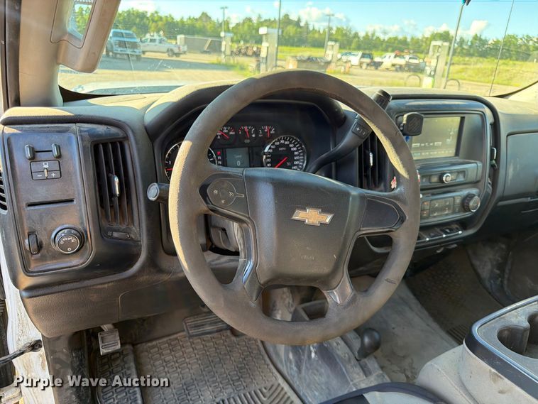 image for item DQ7921 2016 Chevrolet Silverado 3500HD Crew Cab pickup truck