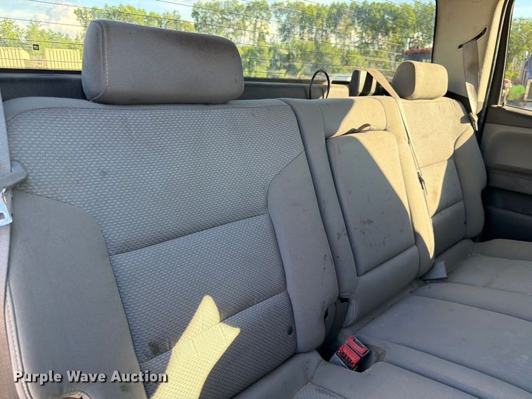 image for item DQ7921 2016 Chevrolet Silverado 3500HD Crew Cab pickup truck