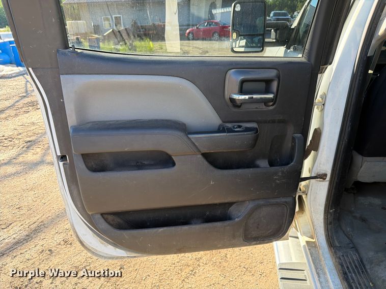 image for item DQ7921 2016 Chevrolet Silverado 3500HD Crew Cab pickup truck