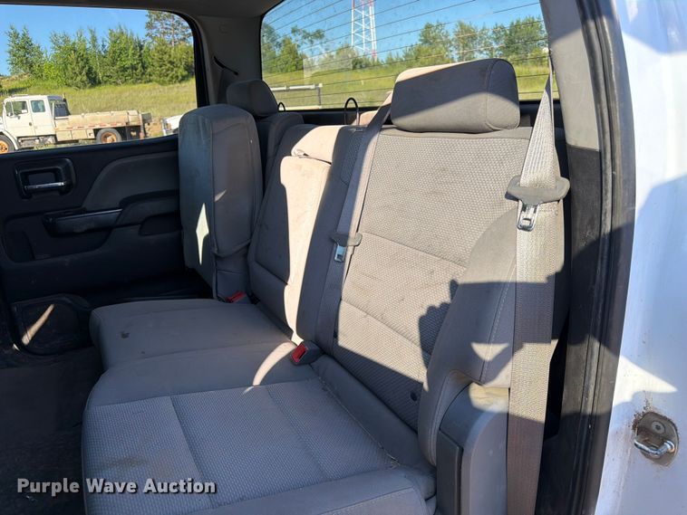 image for item DQ7921 2016 Chevrolet Silverado 3500HD Crew Cab pickup truck