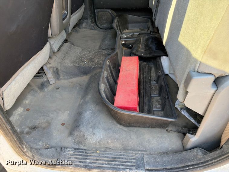 image for item DQ7921 2016 Chevrolet Silverado 3500HD Crew Cab pickup truck