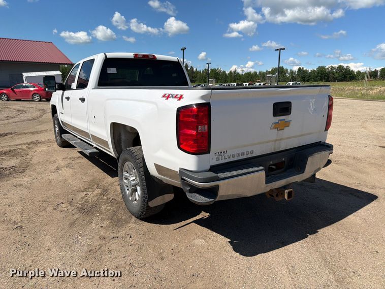 image for item DQ7923 2016 Chevrolet Silverado 3500HD Crew Cab pickup truck