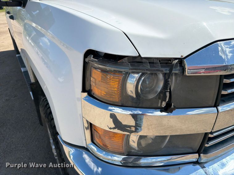 image for item DQ7923 2016 Chevrolet Silverado 3500HD Crew Cab pickup truck
