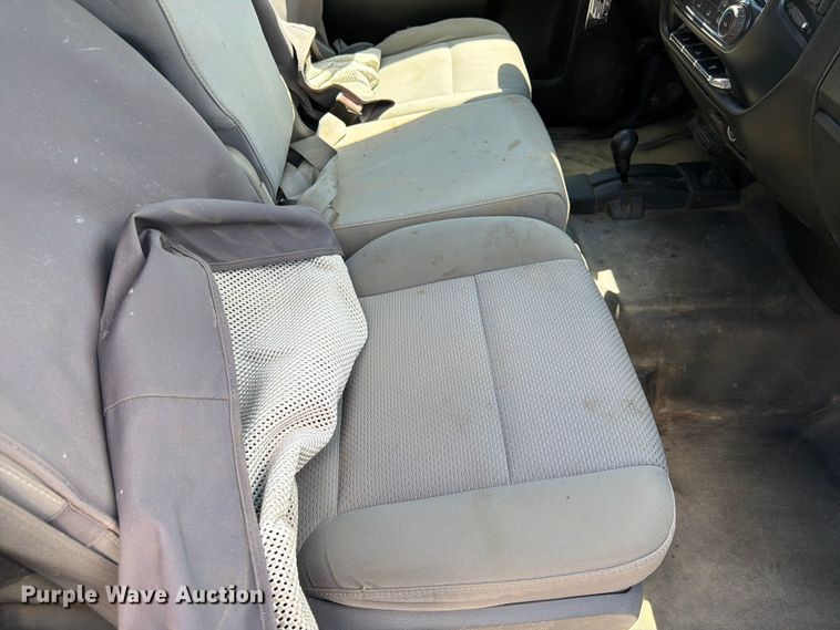 image for item DQ7923 2016 Chevrolet Silverado 3500HD Crew Cab pickup truck