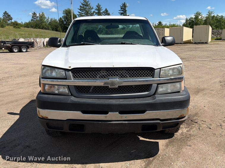 image for item DQ7924 2003 Chevrolet Silverado 2500HD pickup truck