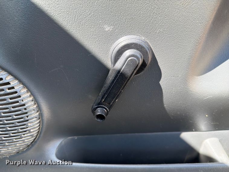 image for item DQ7924 2003 Chevrolet Silverado 2500HD pickup truck