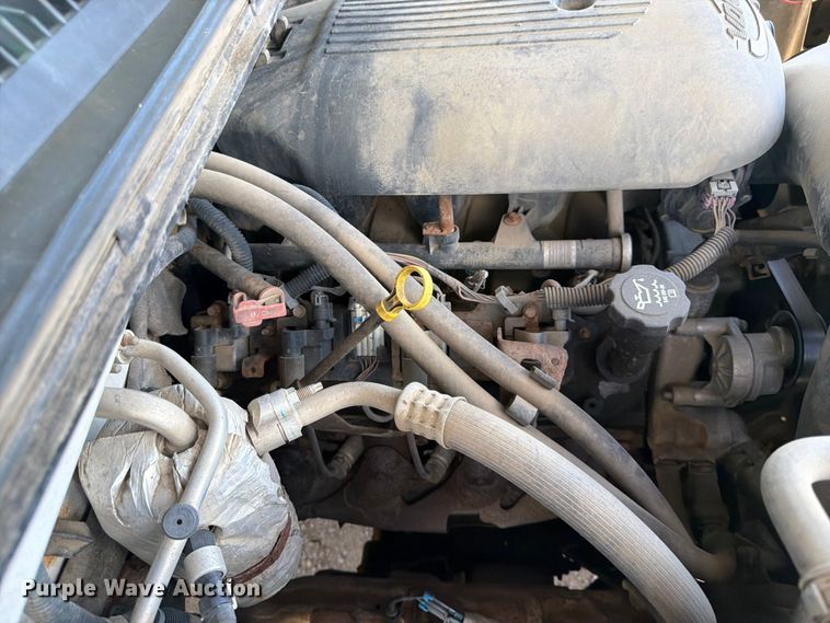 image for item DQ7924 2003 Chevrolet Silverado 2500HD pickup truck