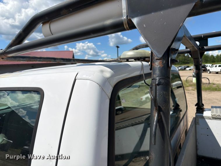 image for item DQ7925 2006 Ford F350 Super Duty Crew Cab utility bed pickup truck