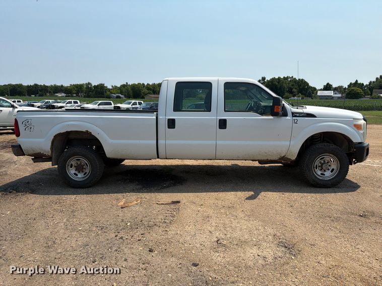 image for item DQ7939 2011 Ford F350 Super Duty Crew Cab pickup truck
