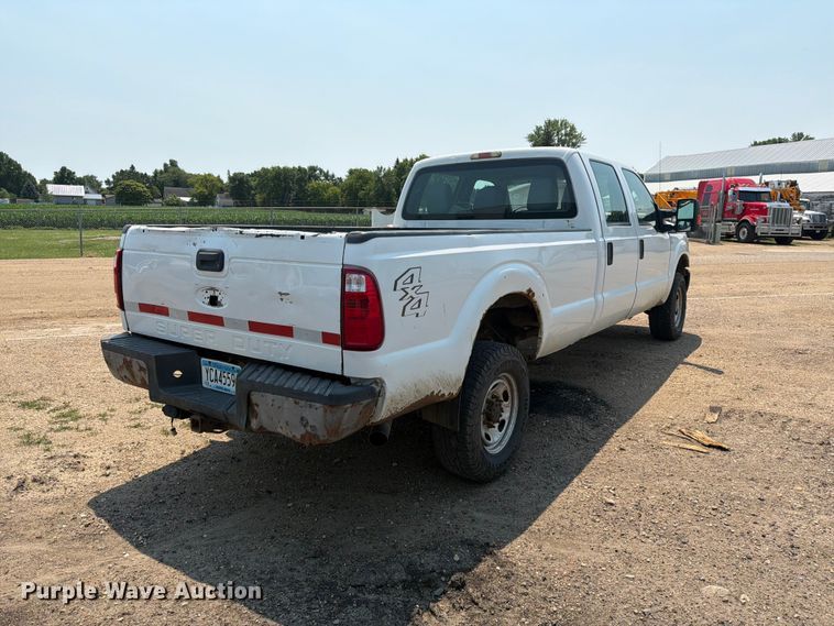 image for item DQ7939 2011 Ford F350 Super Duty Crew Cab pickup truck