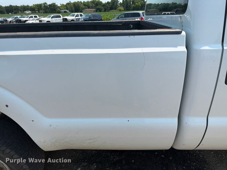 image for item DQ7939 2011 Ford F350 Super Duty Crew Cab pickup truck