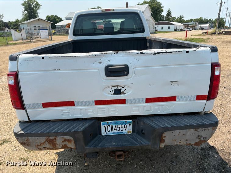 image for item DQ7939 2011 Ford F350 Super Duty Crew Cab pickup truck