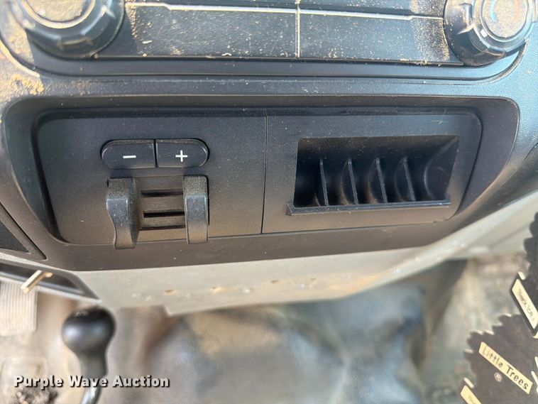 image for item DQ7939 2011 Ford F350 Super Duty Crew Cab pickup truck