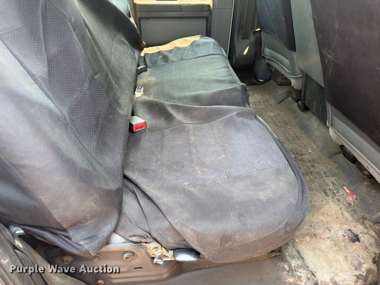 image for item DQ7939 2011 Ford F350 Super Duty Crew Cab pickup truck