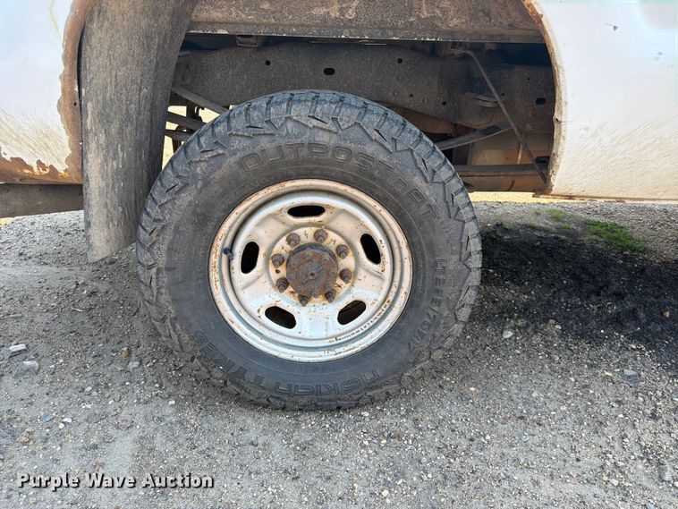 image for item DQ7939 2011 Ford F350 Super Duty Crew Cab pickup truck
