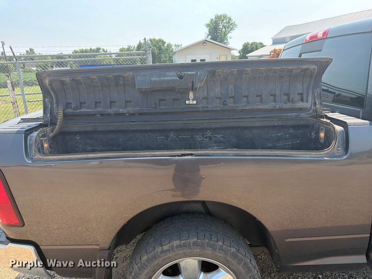 image for item DQ7942 2015 RAM 1500 Crew Cab pickup truck