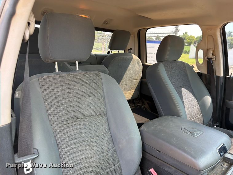 image for item DQ7942 2015 RAM 1500 Crew Cab pickup truck