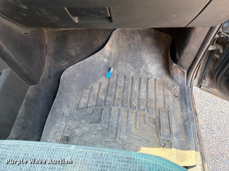 image for item DQ7942 2015 RAM 1500 Crew Cab pickup truck