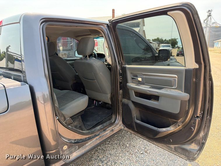 image for item DQ7942 2015 RAM 1500 Crew Cab pickup truck