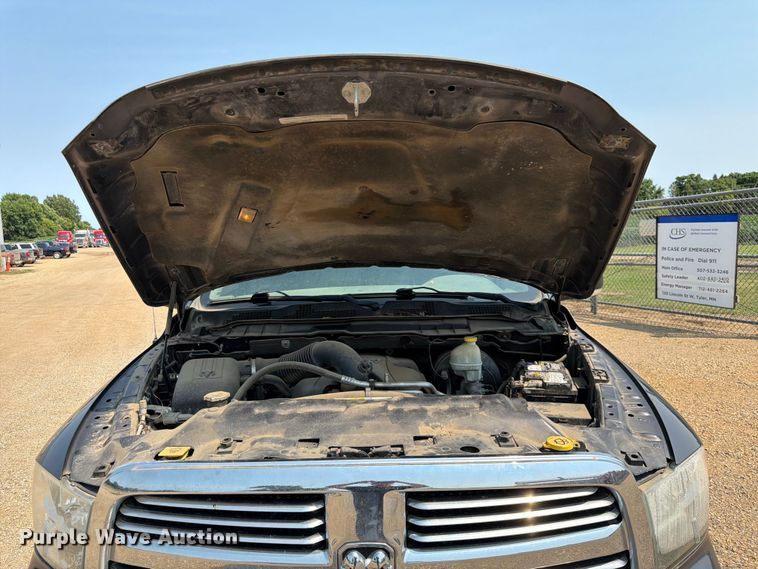image for item DQ7942 2015 RAM 1500 Crew Cab pickup truck