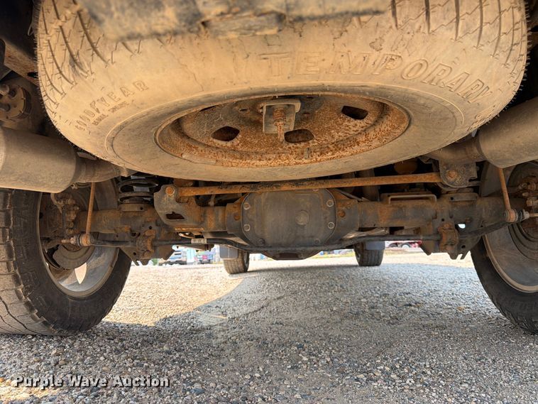 image for item DQ7942 2015 RAM 1500 Crew Cab pickup truck
