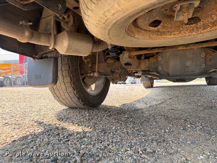 image for item DQ7942 2015 RAM 1500 Crew Cab pickup truck