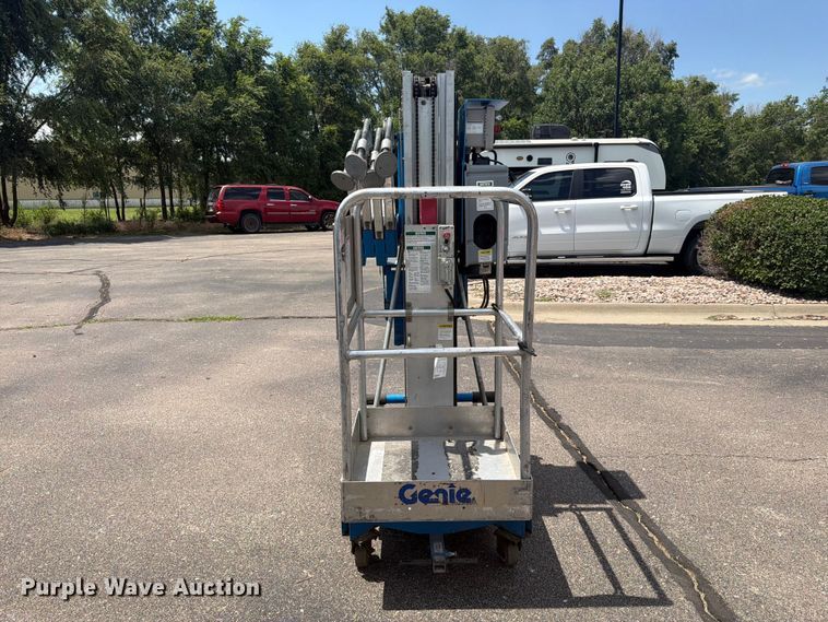 image for item DQ7943 Genie AWP-20S vertical lift